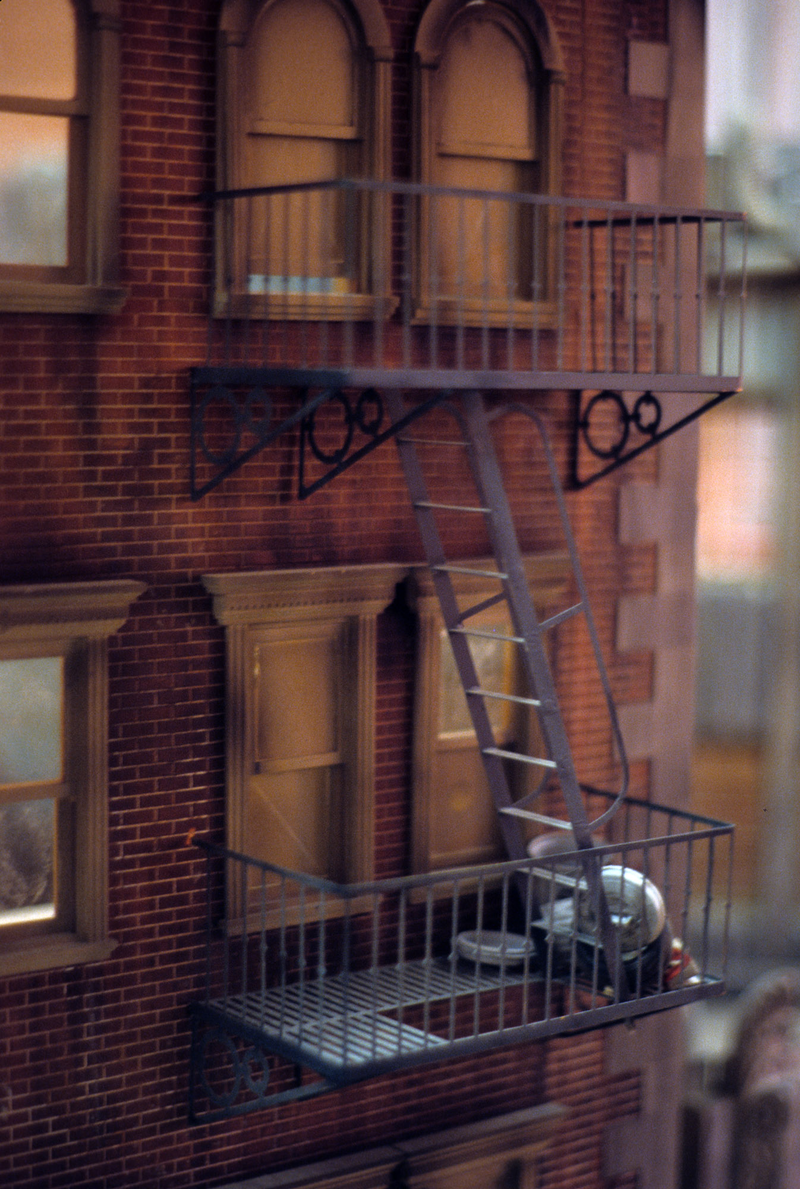 Illustration for article titled 142 Behind-The-Scenes Photos Reveal Blade Runner's Miniature WorldÂ